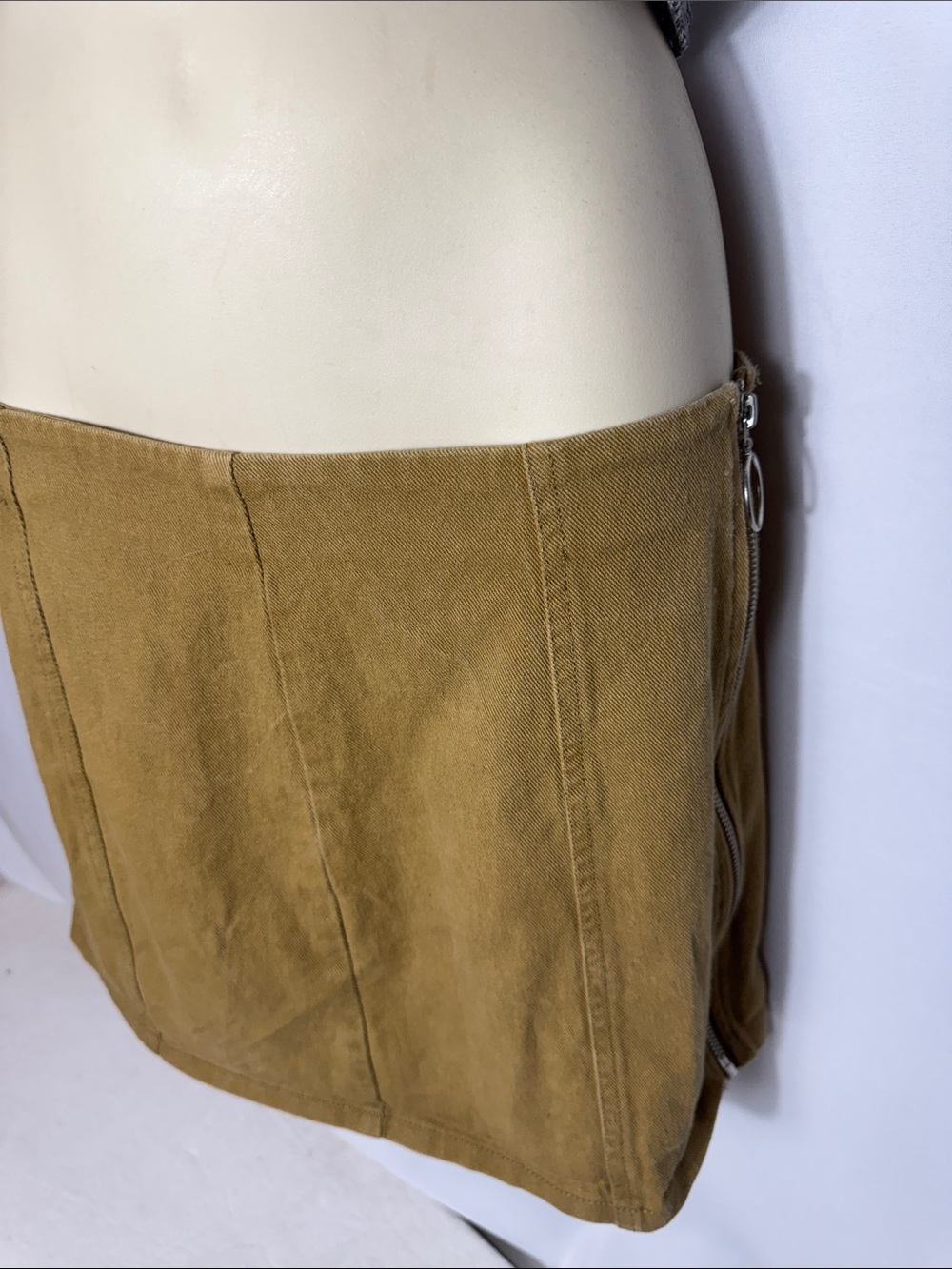 Chloe & Katie Olive Mini Skirt - Picture 3 of 6